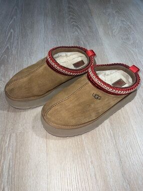 UGG Tazz Chestnut Suede Slip-On with Red Trim